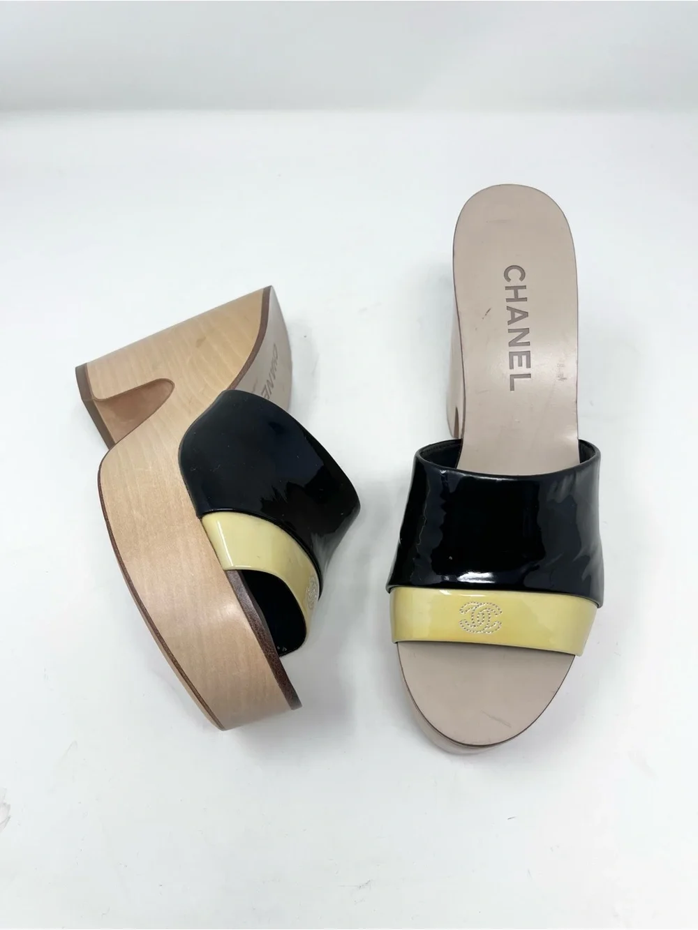 Chanel Two Tone Patent Leather CC Platform Slide Wooden Clog Sandals Size 37.5
